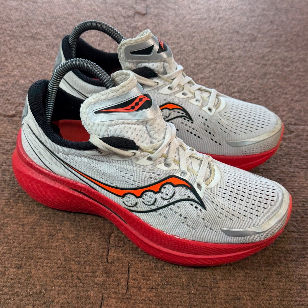 A- Saucony Endorphin Speed 3 Womens 9 White Red Orange Running Shoes S10756-85
